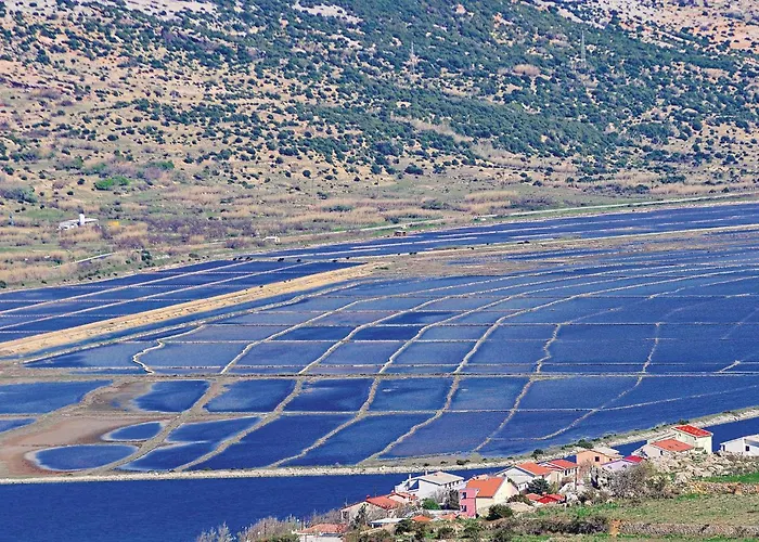 2 Bedroom Beautiful Apartment In Pag Pag Town